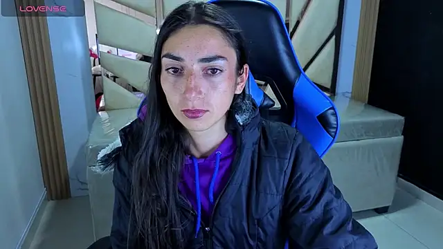 Snapshot of Maily_a_ chatting on 02.21.26 Maily a online show from 02.21.26