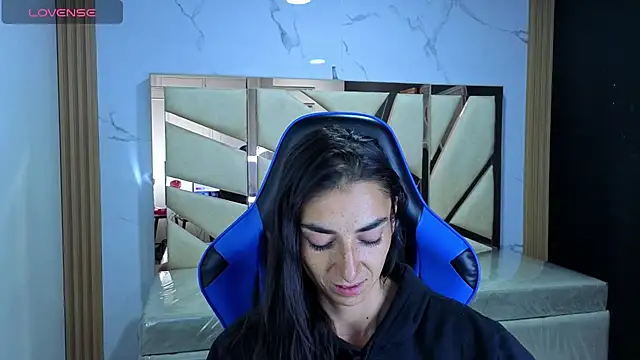 Snapshot of Maily_a_ chatting on 02.24.26 Maily a online show from 02.24.26