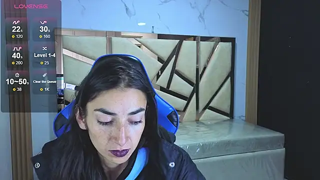 Snapshot of Maily_a_ chatting on 03.21.26 Maily a online show from 03.21.26