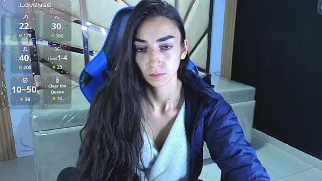 Snapshot of Maily_a_ chatting on 03.24.26 Maily a online show from 03.24.26