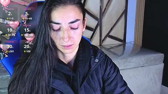 Snapshot of Maily_a_ chatting on 03.31.26 Maily a online show from 03.31.26