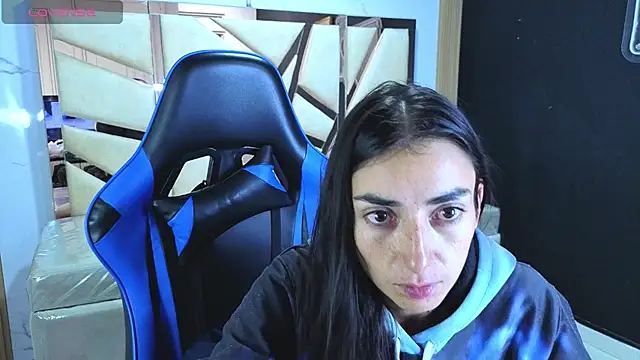 Snapshot of Maily_a_ chatting on 04.09.26 Maily a online show from 04.09.26