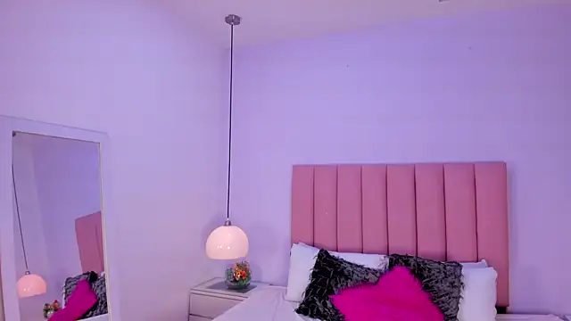 Amy Ferreira online show from 11.11.25