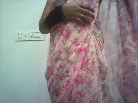 Snapshot of telugu_honey1 chatting on 07.19.26 telugu honey1 online show from 07.19.26