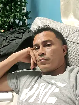 elflacodel25 online show from 11.25.25