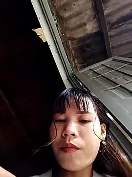 Snapshot of linhkem-cute chatting on 09.29.25 linhkem-cute online show from 09.29.25