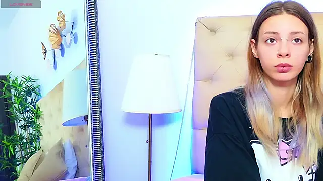 CoraVex online show from 09.18.25