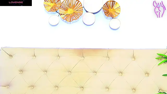 CoraVex online show from 09.30.25