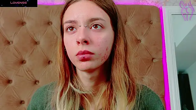 CoraVex online show from 10.16.25