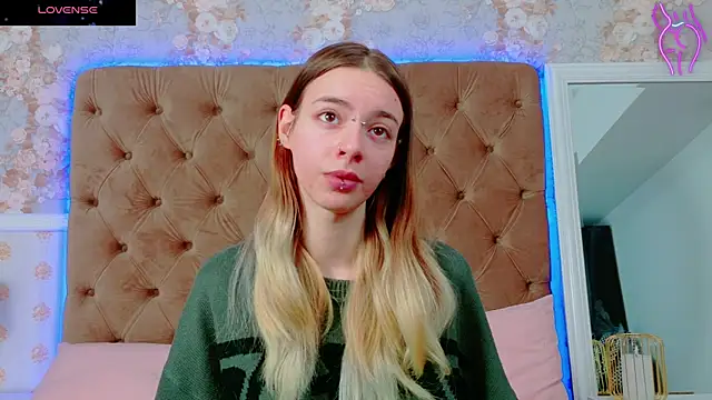 CoraVex online show from 10.27.25