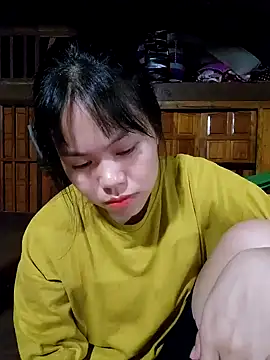 Snapshot of CicumBae chatting on 09.18.25 CicumBae online show from 09.18.25
