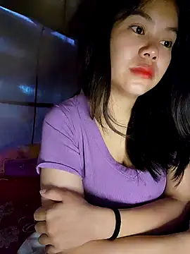 Snapshot of CicumBae chatting on 10.17.25 CicumBae online show from 10.17.25