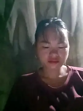 Snapshot of emly-xinh18 chatting on 10.02.25 emly-xinh18 online show from 10.02.25