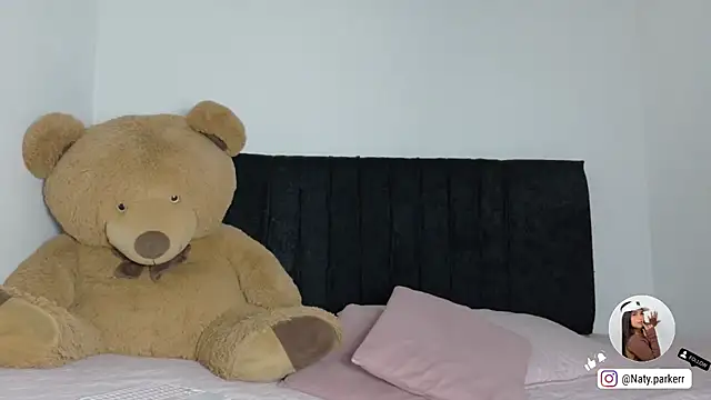 Natashaparker   online show from 06.02.26