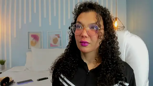 SweetStarr  online show from 10.02.25