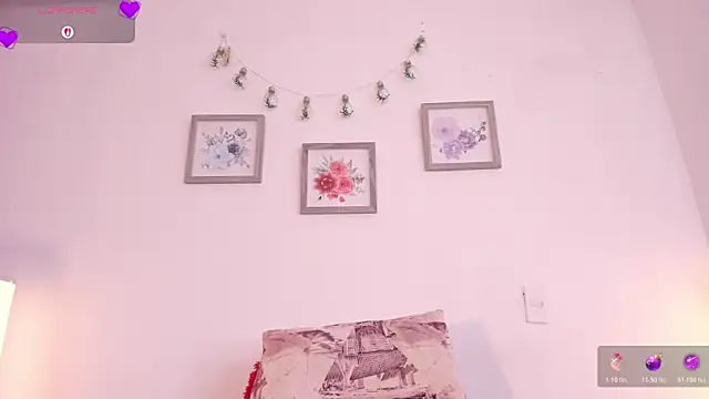 Snapshot of mely_rosse_ chatting on 06.17.26 mely rosse online show from 06.17.26