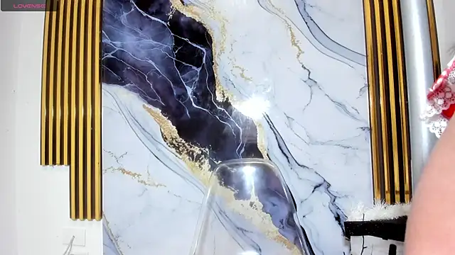 brittanyy20 online show from 04.10.26