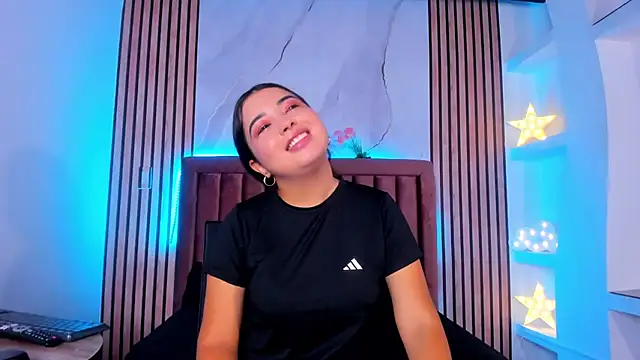 LunaWiill  online show from 10.21.25