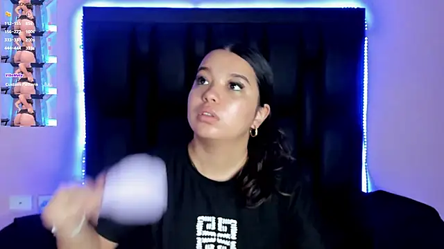 LunaWiill  online show from 11.18.25