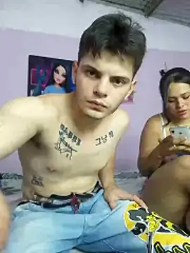 Snapshot of Natashaanderick chatting on 10.29.25 Natashaanderick online show from 10.29.25