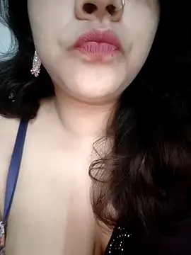 Snapshot of Bhaavyasingh chatting on 11.04.25 Bhaavyasingh online show from 11.04.25