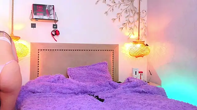 Daphnee-x online show from 09.17.25