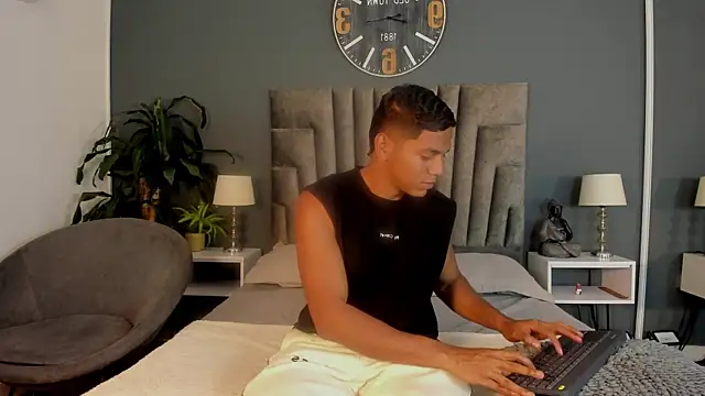 Zac Haynes online show from 10.22.25