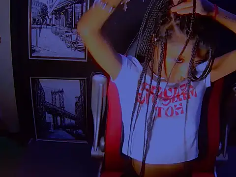 Snapshot of Indianteazerxxxx chatting on 09.18.25 Indianteazerxxxx online show from 09.18.25