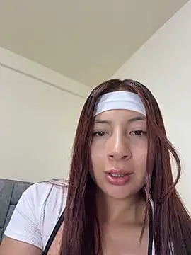 Snapshot of Karlee_Grey1 chatting on 06.25.26 Karlee Grey1 online show from 06.25.26