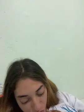 loirinhaaa online show from 10.11.25