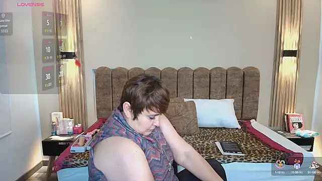 Snapshot of Sasharosee2 chatting on 09.22.25 Sasharosee2 online show from 09.22.25