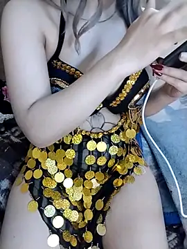 Snapshot of shahinaz-123 chatting on 02.16.26 shahinaz-123 online show from 02.16.26