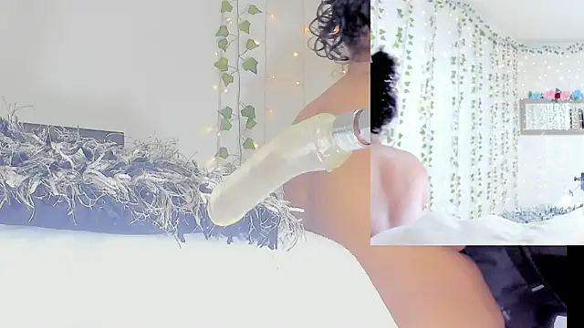 Ashley  Jones   online show from 03.27.26