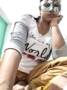 ms-naina online show from 01.05.26