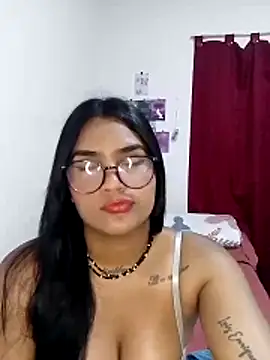 Renata Zoe online show from 10.28.25