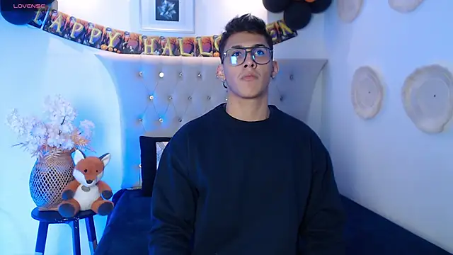 SalvadorFit online show from 10.28.25