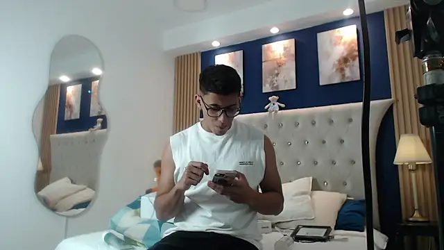 SalvadorFit online show from 04.04.26