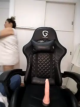 Lunita86 online show from 03.14.26