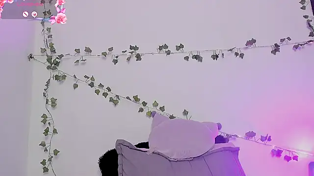 Lilithh Kuro online show from 11.19.25