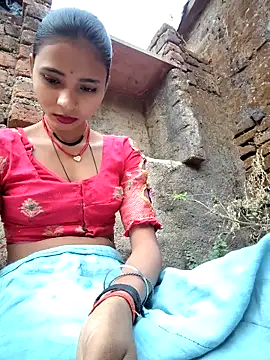 Snapshot of R_Roshni chatting on 04.07.26 R Roshni online show from 04.07.26