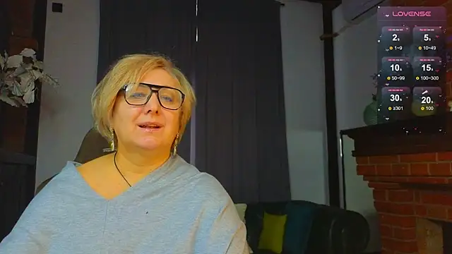 Marta Wils online show from 10.29.25