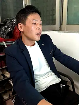 Snapshot of pualldu chatting on 10.28.25 pualldu online show from 10.28.25