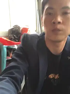 Snapshot of pualldu chatting on 11.04.25 pualldu online show from 11.04.25