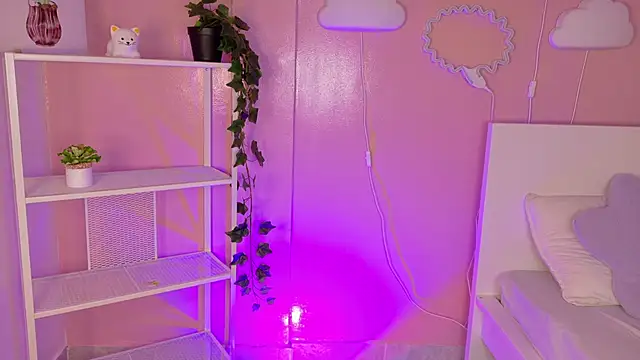 KeendraFox  online show from 02.11.26