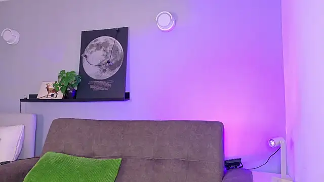 KeendraFox  online show from 04.16.26