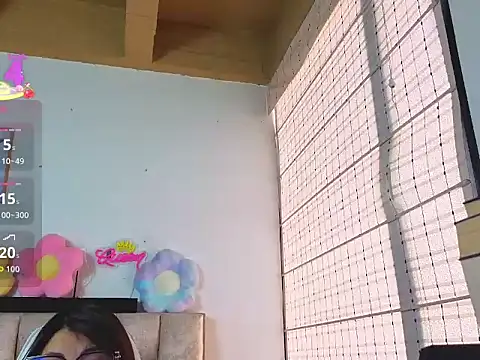 queenalexxa111 online show from 09.26.25