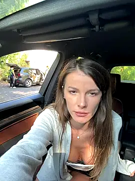 Snapshot of fit_vic chatting on 09.24.25 fit vic online show from 09.24.25