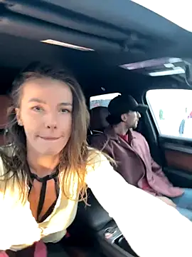 Snapshot of fit_vic chatting on 09.27.25 fit vic online show from 09.27.25