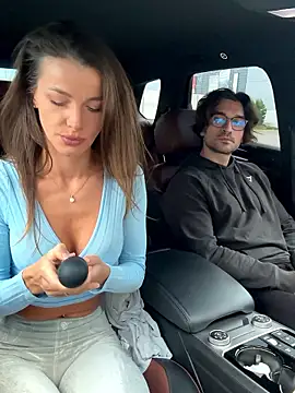 Snapshot of fit_vic chatting on 10.01.25 fit vic online show from 10.01.25