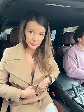 Snapshot of fit_vic chatting on 12.18.25 fit vic online show from 12.18.25